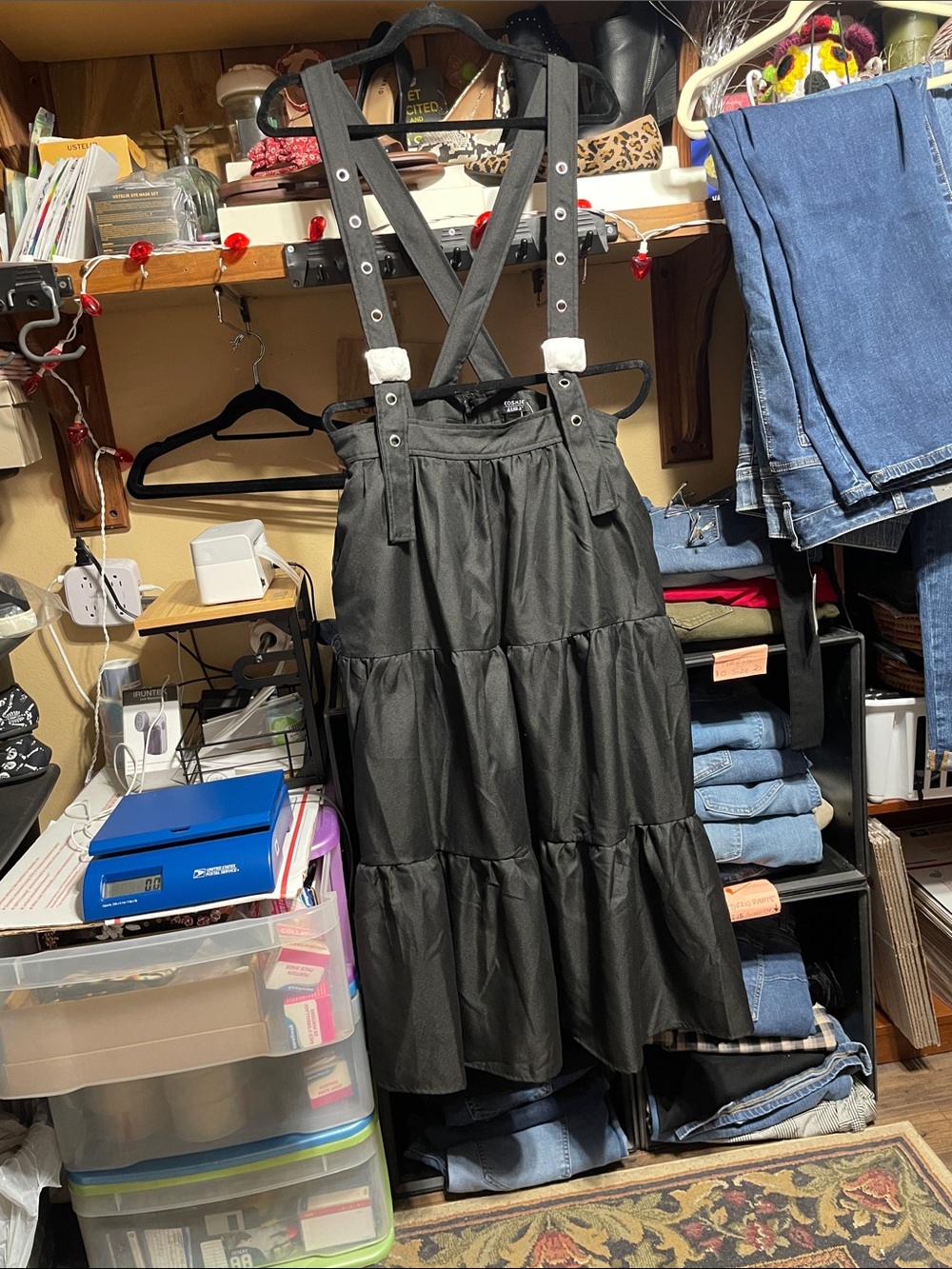 #288 size large Hot Topic Cosmic Aura NWT Black Tiered Suspender Skirt